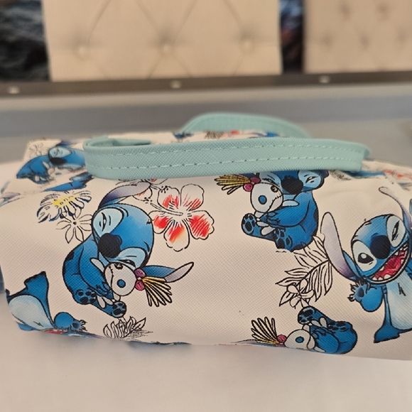 Stitch Floral Print Bag - White With Blue And Red - Picture 2 of 4